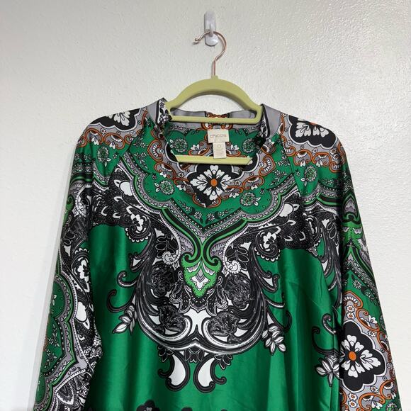 Chico's Green Print Satin V-Neck Blouse Sz 0/S - Picture 2 of 13